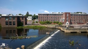 ipswich river dam / waterfall view from deck