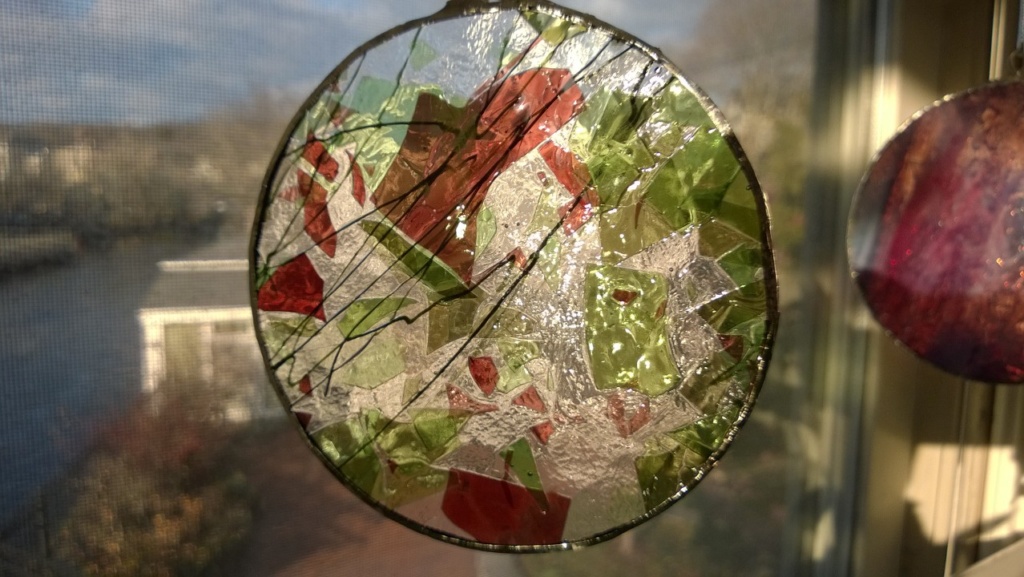 decorative "christmas glass" stained glass circle