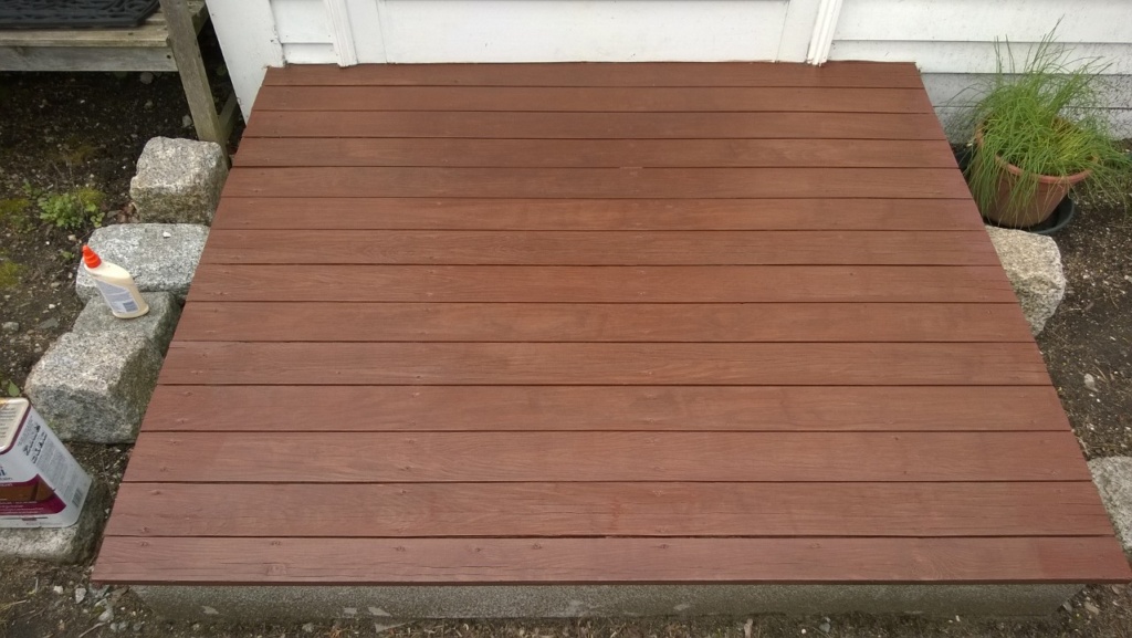 i put a 2nd coat of new stain on the front stoop for extra protection