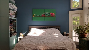 the chameleon mural looks wonderful hung over our bed
