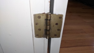 the old brass hinges in our house were ugly, at least to me